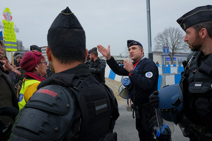 Les Gilets jaunes. Un mouvement social inédit dans l'histoire de France