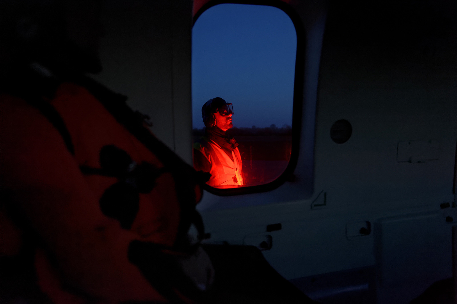 L'engagement de ces marins du ciel se traduit par des taux de disponibilté très élevés et des capacités d'intervention dans lesconditions les plus difficiles. Belligou Rescue (c'est ainsi que se nomme l'EC 225 lorsqu'il est en opération) est en alerte à 1 heure de jour et 2 heures de nuit, le coordinateur de mission de sauvetage, qui dirige les opérations depuis le CROSS, sait que l'hélicoptère sera préparé et configuré pour la mission puis aura décollé en 10 à 15 minutes en journée et en moins de 40 minutes la nuit.Il est remplacé en juin 2016 par l’hélicoptère Caïman Marine au détachement de Maupertus. L'engagement de ces marins du ciel se traduit par des taux de disponibilté très élevés et des capacités d'intervention dans lesconditions les plus difficiles. Belligou Rescue (c'est ainsi que se nomme l'EC 225 lorsqu'il est en opération) est en alerte à 1 heure de jour et 2 heures de nuit, le coordinateur de mission de sauvetage, qui dirige les opérations depuis le CROSS, sait que l'hélicoptère sera préparé et configuré pour la mission puis aura décollé en 10 à 15 minutes en journée et en moins de 40 minutes la nuit.Il est remplacé en juin 2016 par l’hélicoptère Caïman Marine au détachement de Maupertus.