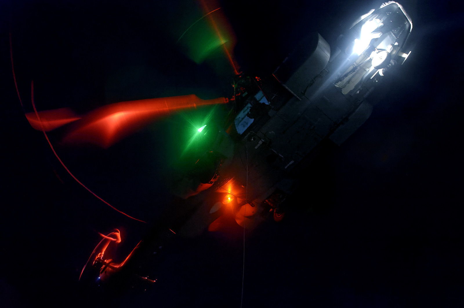 L'hélicoptère Dauphin SP (service public) de la marine constitue l'un des principaux moyens d'intervention à la disposition du CROSS pour les opérations de sauvetage en mer.L'équipage d'un Dauphin SP, c'est 6 personnes : aux 4 navigants qui sont à bord de l'appareil pour chaque mission (pilote, copilote, mécanicien de bord treuilliste et plongeur) s'ajoutent 2 techniciens, qui restent à terre et sont chargés de l'entretien de la machine. Depuis janvier 2013, au terme de 23 ans de service à Cherbourg-en-Cotentin, le Dauphin SP a cédé sa place à un nouvel appareil, plus imposant et de conception beaucoup plus récente : un EC 225.