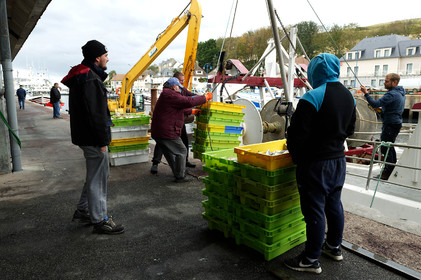 La ministre de la Mer, Annick Girardin, à Port-en-Bessin (Calvados)