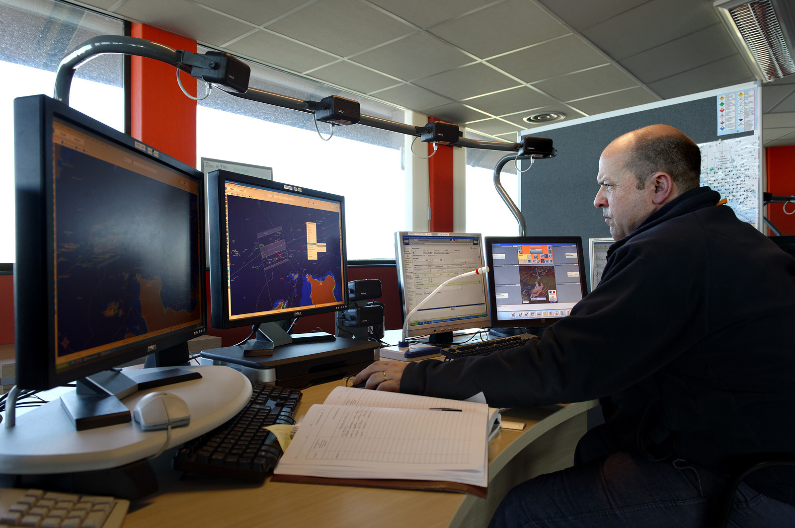 Le CROSS Jobourg (Centre Régional Opérationnel de Surveillance et de Sauvetage), comme ses homologues de Gris-Nez, Corsen, Etel et La Garde, est un service spécialisé du ministère chargé de la mer. En qualité de centres de coordination des secours maritimes, ils assurent la veille des fréquences de détresse, réceptionnent les alertes maritimes et dirigent les opérations de recherche et de sauvetage en mer.