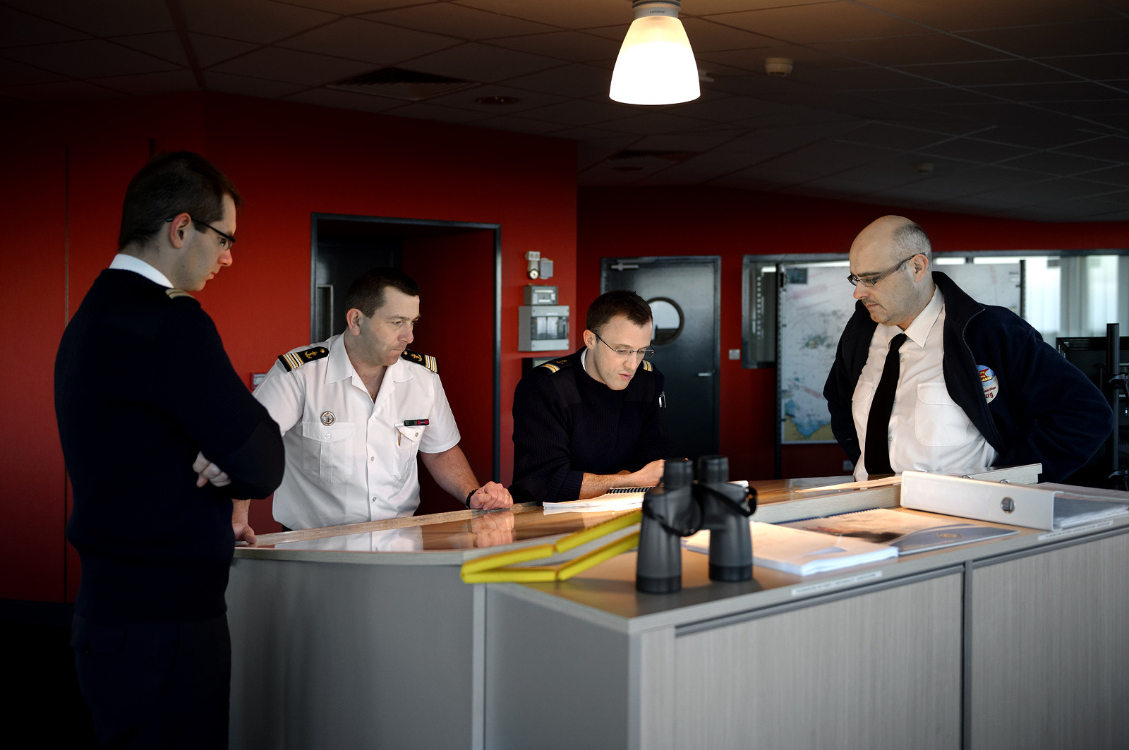 Le CROSS Jobourg (Centre Régional Opérationnel de Surveillance et de Sauvetage), comme ses homologues de Gris-Nez, Corsen, Etel et La Garde, est un service spécialisé du ministère chargé de la mer. En qualité de centres de coordination des secours maritimes, ils assurent la veille des fréquences de détresse, réceptionnent les alertes maritimes et dirigent les opérations de recherche et de sauvetage en mer.